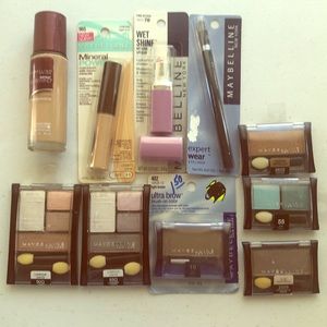 NWT-10 piece Maybelline makeup bundle. All new